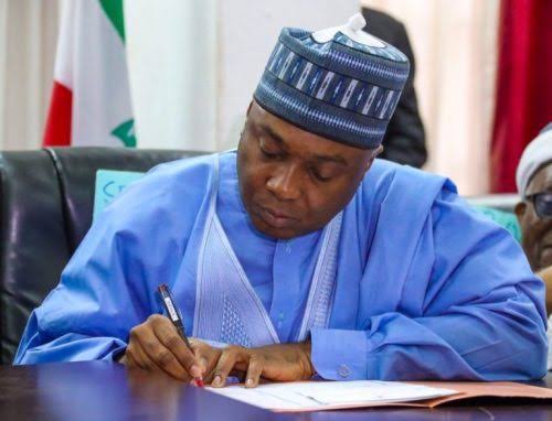 BREAKING: EFCC arrests Bukola Saraki
