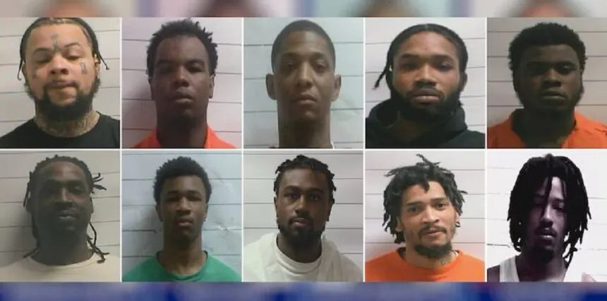 10 inmates escape New Orleans jail through toilet hole
